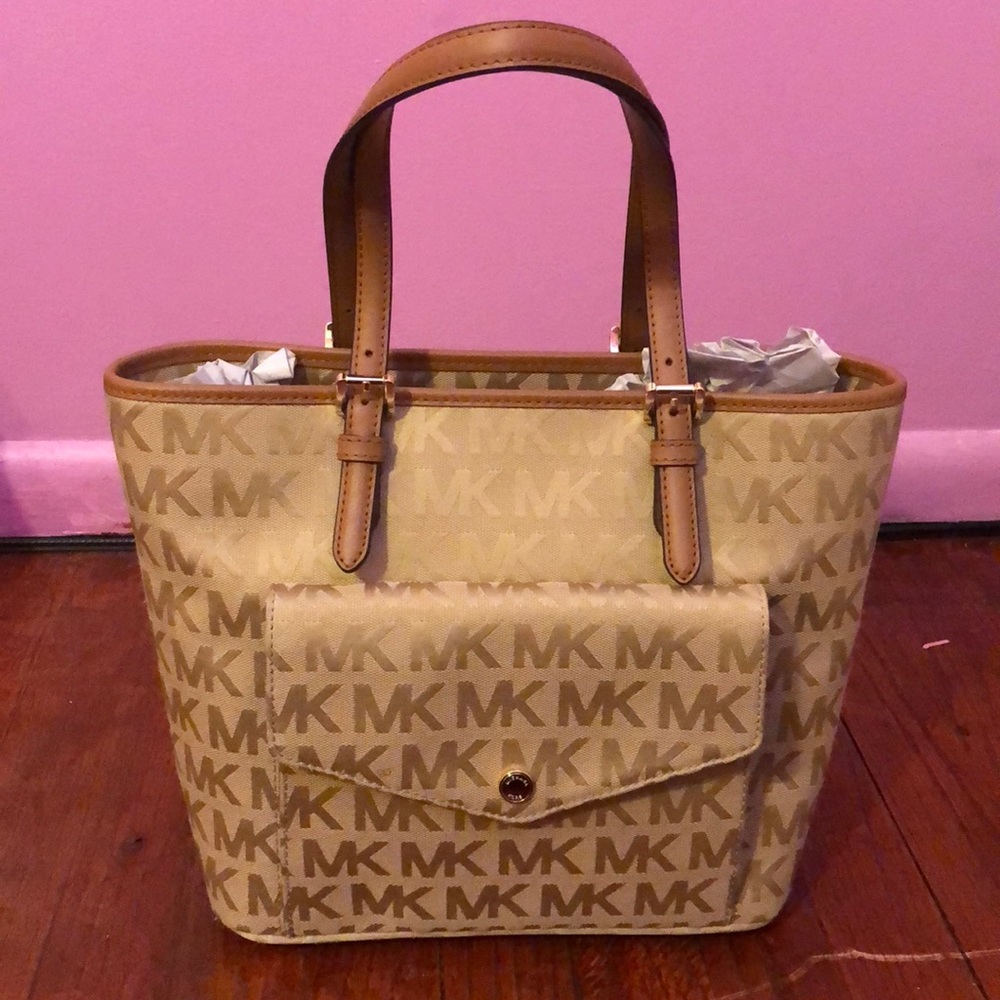 Michael Kors purse